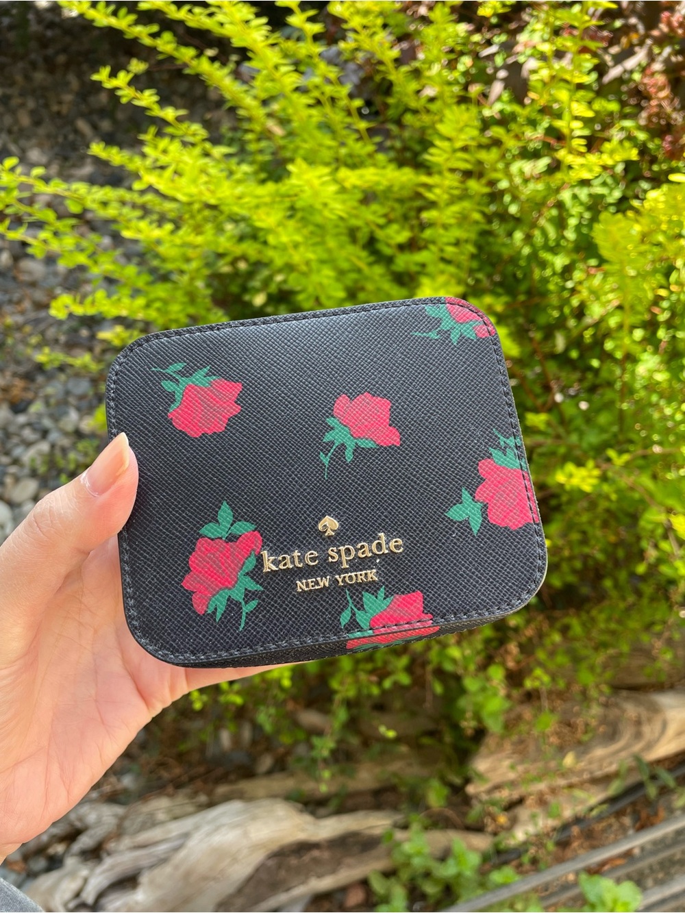 kate spade Black Floral Kids Jewelry Case with red Roses